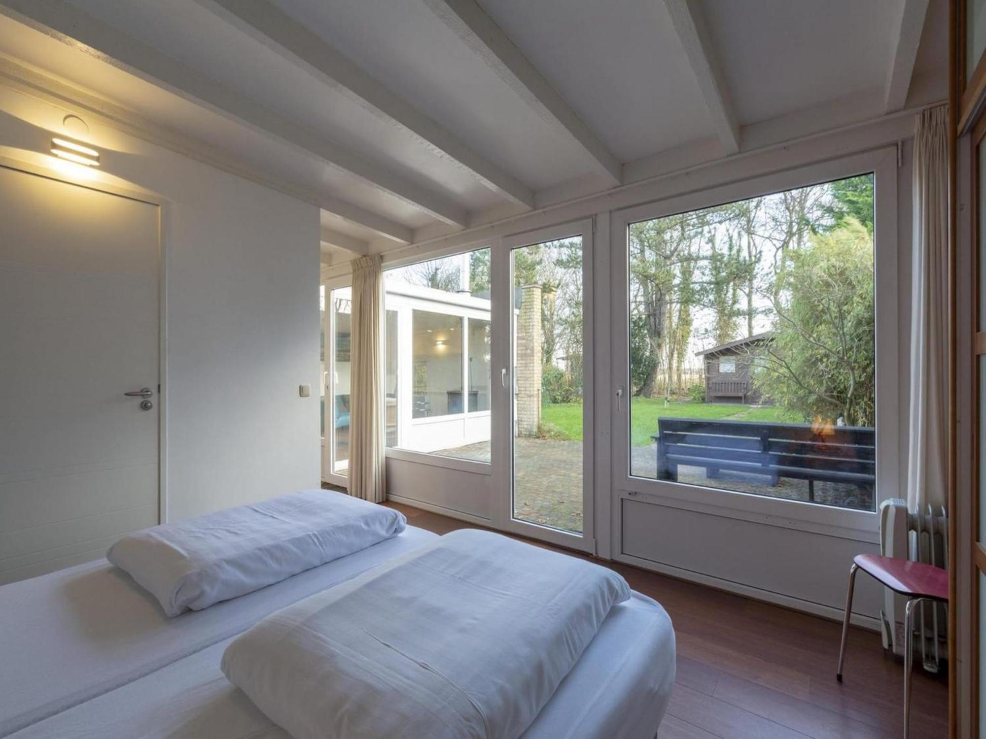 Gorgeous Bungalow For 2Pers At Duinland Sint Maartensvlotbrug Екстериор снимка